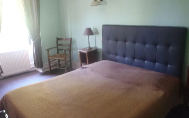 Logis Auberge Le Voutenay