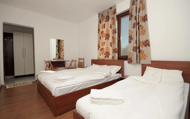 Yan BibiYan Guest House