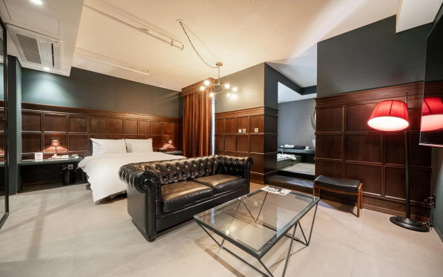 Lee Design Hotel