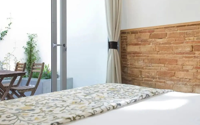 Unique Architects Apartment IN Trendy Central Poble SEC By Myrentalhost
