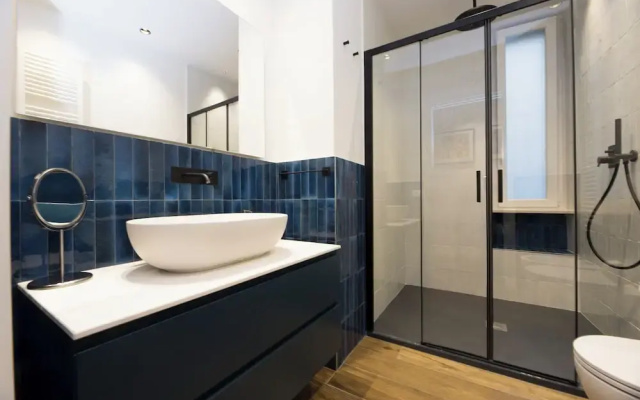 Chic apartments in Piazza Dante