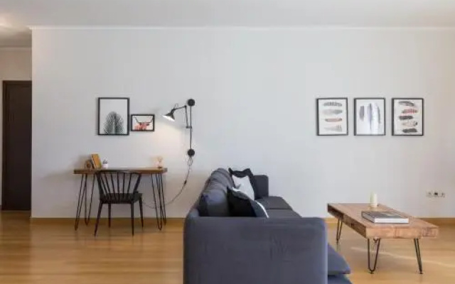 Stylish and Spacious 2BD - Thiseio by UPSTREET