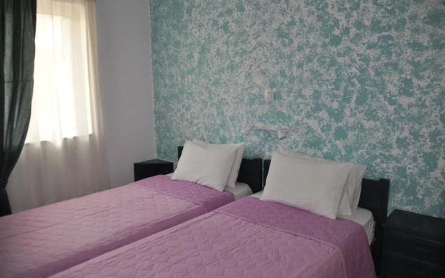 Parianna Apartments