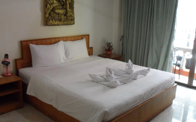 Andaman Sea Guesthouse