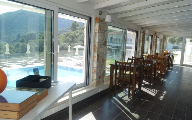 Rene Hotel
