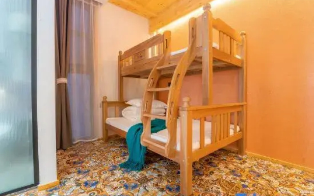 Xichuan Zhongdugou Konggu Youlan Homestay