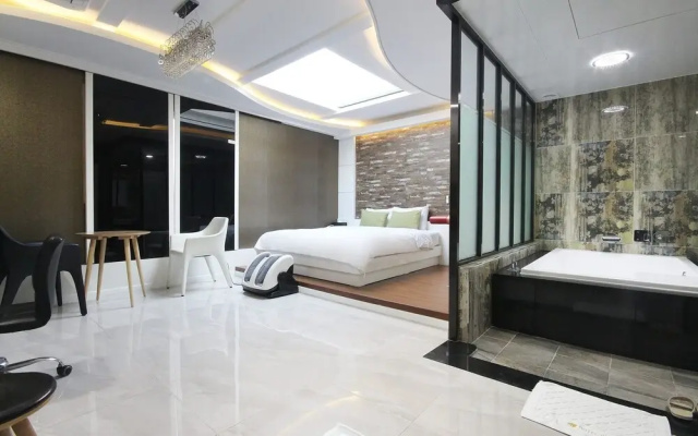Busan Songdo Hotel 999