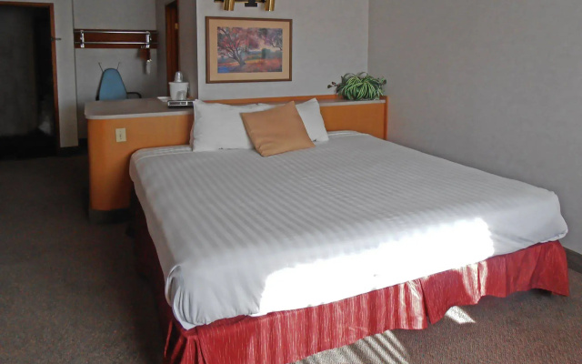 Clarion Inn