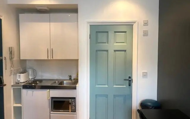 Stylish Studio Room in Brixton - E