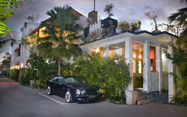 Taman Ayu Townhouse