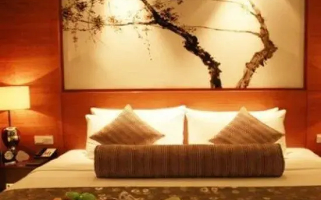 New Joyful Hotel