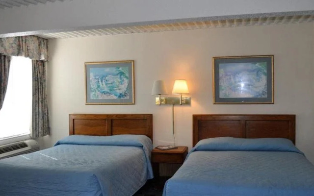 The Diplomat Family Motel
