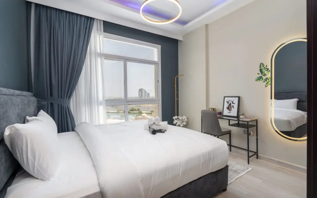 Calm 1-bedroom With Relaxing Balcony Atmosphere in Liwan
