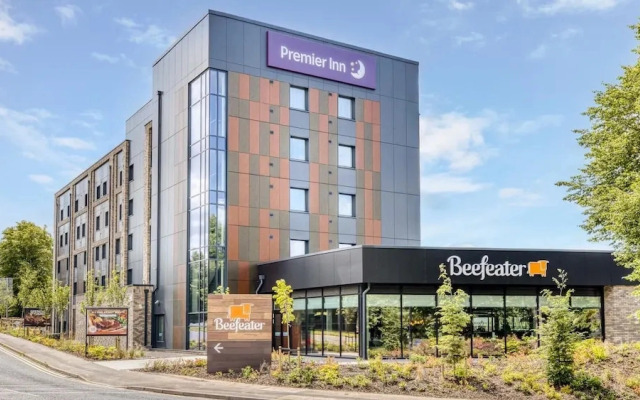 Premier Inn Bristol Parkway M32