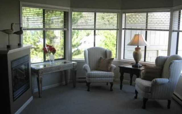 The Lodge at Weirs Beach