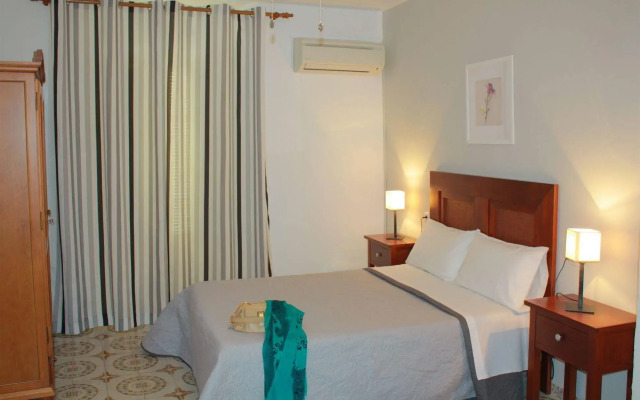 Hostal Toril