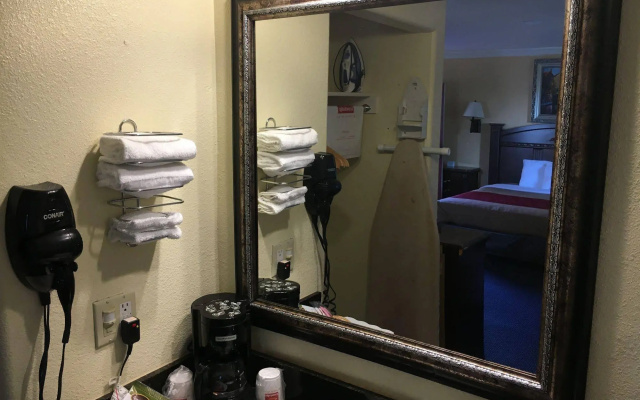Pacifica Motel