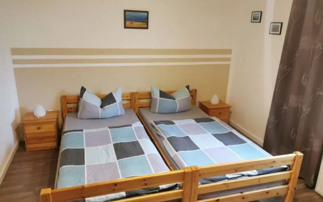 Kubis Modern Retreat
