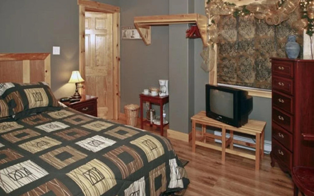 Bears Cove Inn