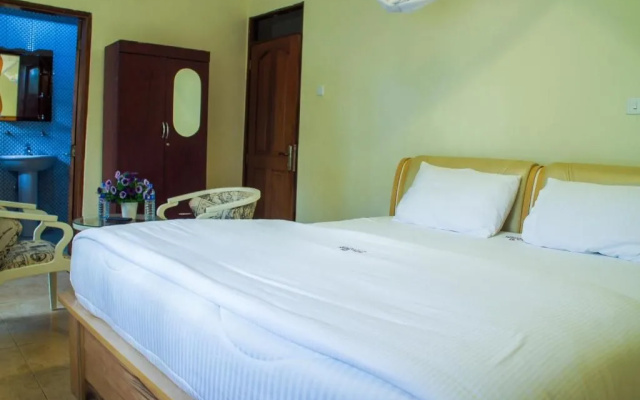 Alfa Hotel Munyonyo