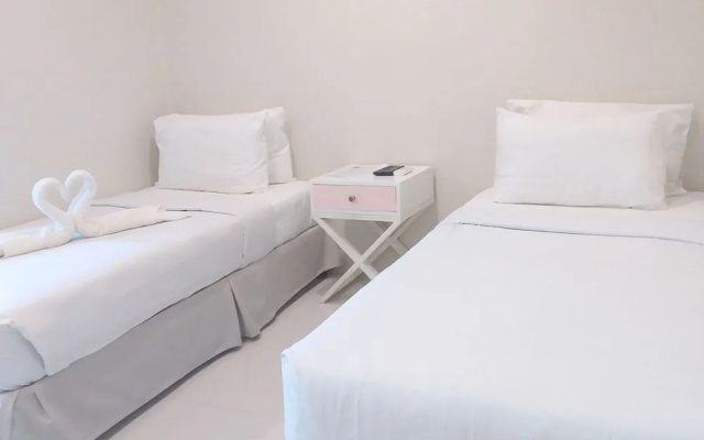 Cakefully Yours Hotel