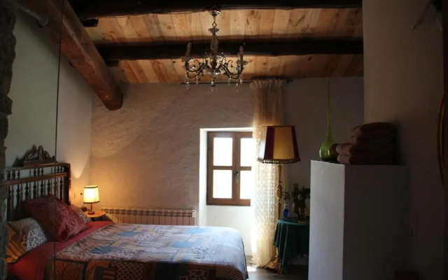 La Casa Dels Ocells- Adults Only