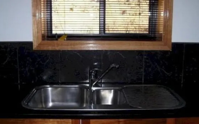 Glenayr Apartments