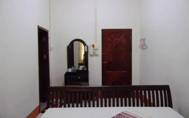 Sengalee Hotel