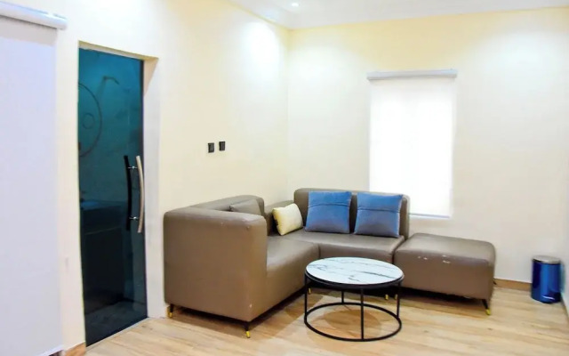 10 Kobo Hotel & Suites