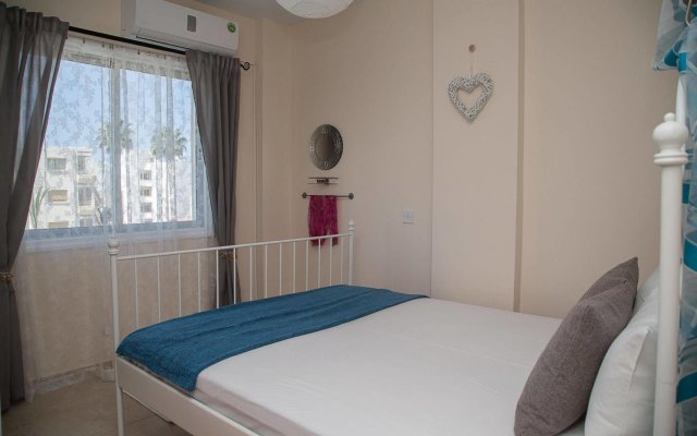 Апартаменты Paphos Love Hut Apartment Кипр, Пафос - отзывы, цены и фото номеров - забронировать отель Paphos Love Hut Apartment онлайн комната для гостей