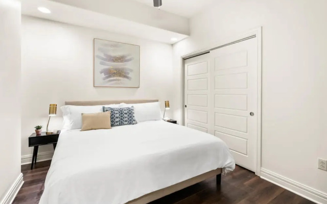 Austin Stylish 1BD 1BA Apartment