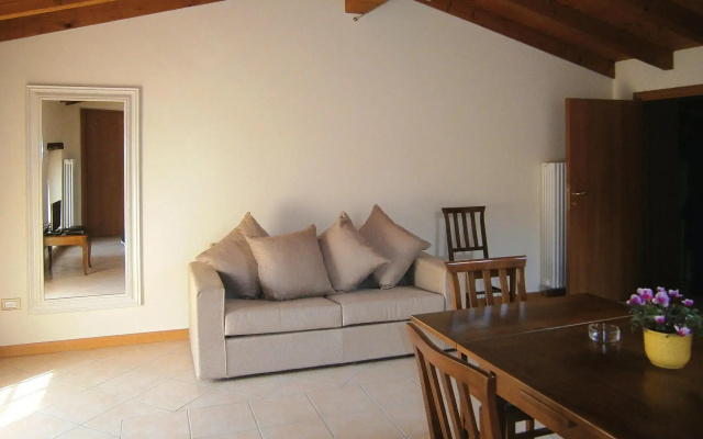 Apartment in Lazise With Communal Pool