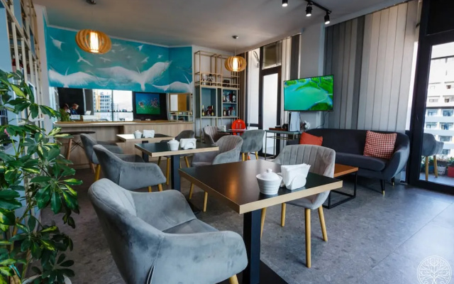 Season Suite Apart-Hotel · Batumi — photo 11