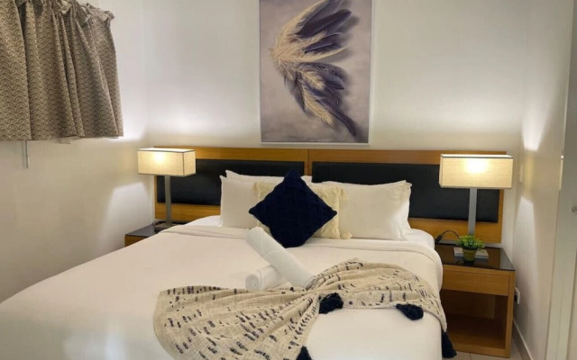 ZEN OCEAN BLISS - 2BR Cozy Apt Sea View