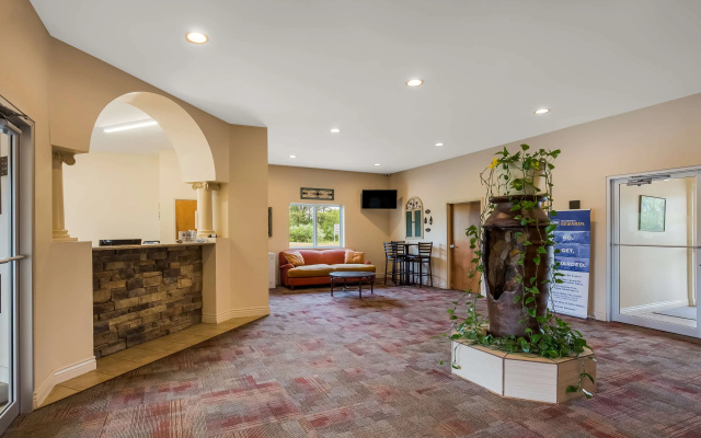 SureStay Hotel by Best Western Whittington Rend Lake