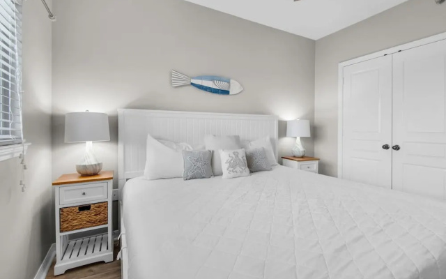 Emerald Isle Unit 206