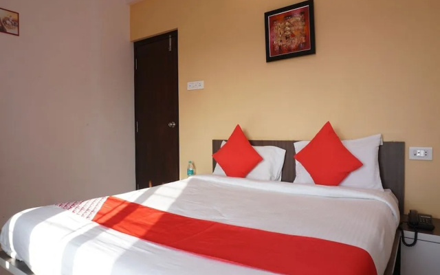 OYO 26151 House Khas Pranaam Apartment