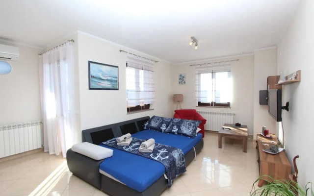 Apartment Dado