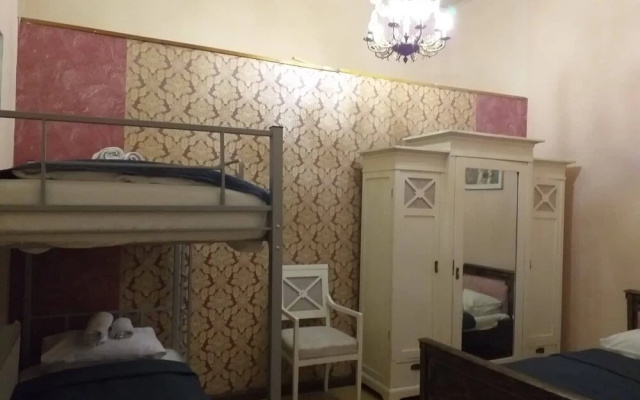 Cozy Apartment in Old Tbilisi