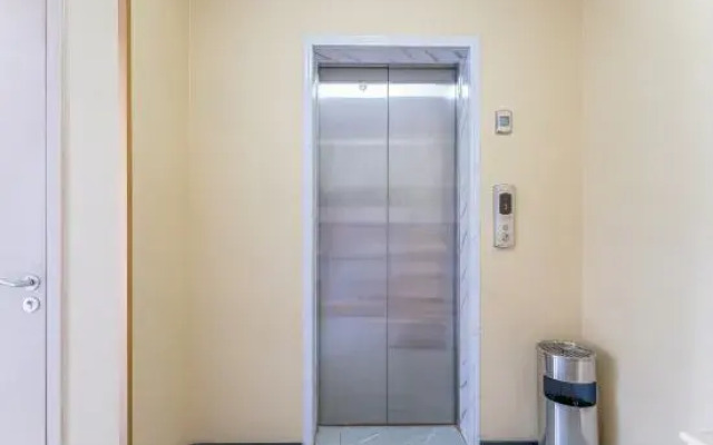 Ward Aladdin Hotel (Qingdao Jiaodong International Airport Jiaoxiang Road)