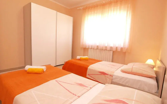 Apartment 1386