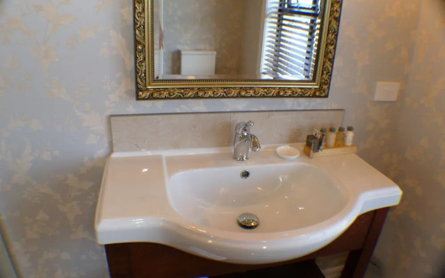 Casa Aquila Boutique Bed and Breakfast
