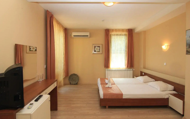 Rusenski Lom Hotel