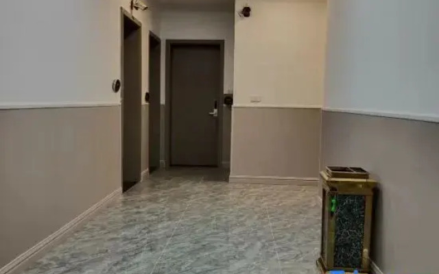 Wanzai Huadu Business Hotel