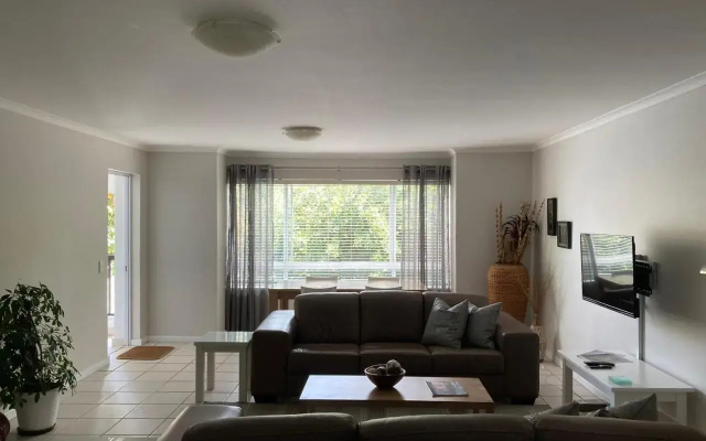 31 Greenpoint Mews
