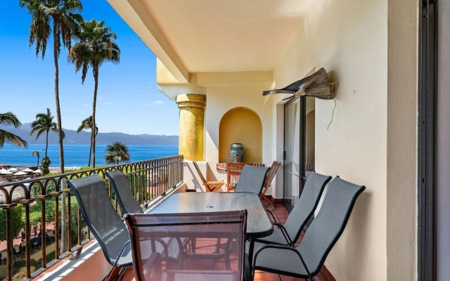 Velas Resort Access Beachfront 3BR Condo