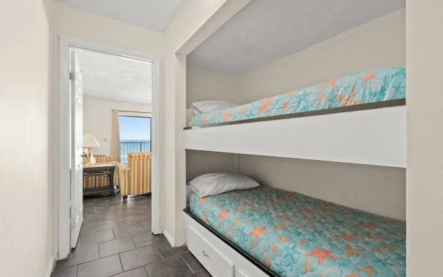 The Summit Unit 512