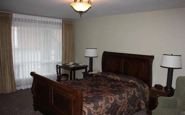 The Monticello Hotel