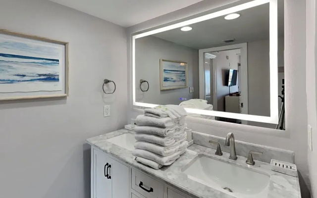 Regency Towers II by Southern Vacation Rentals