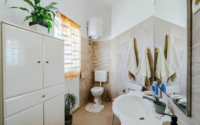 Stunning Apartment in Lumbarda With 2 Bedrooms and Wifi